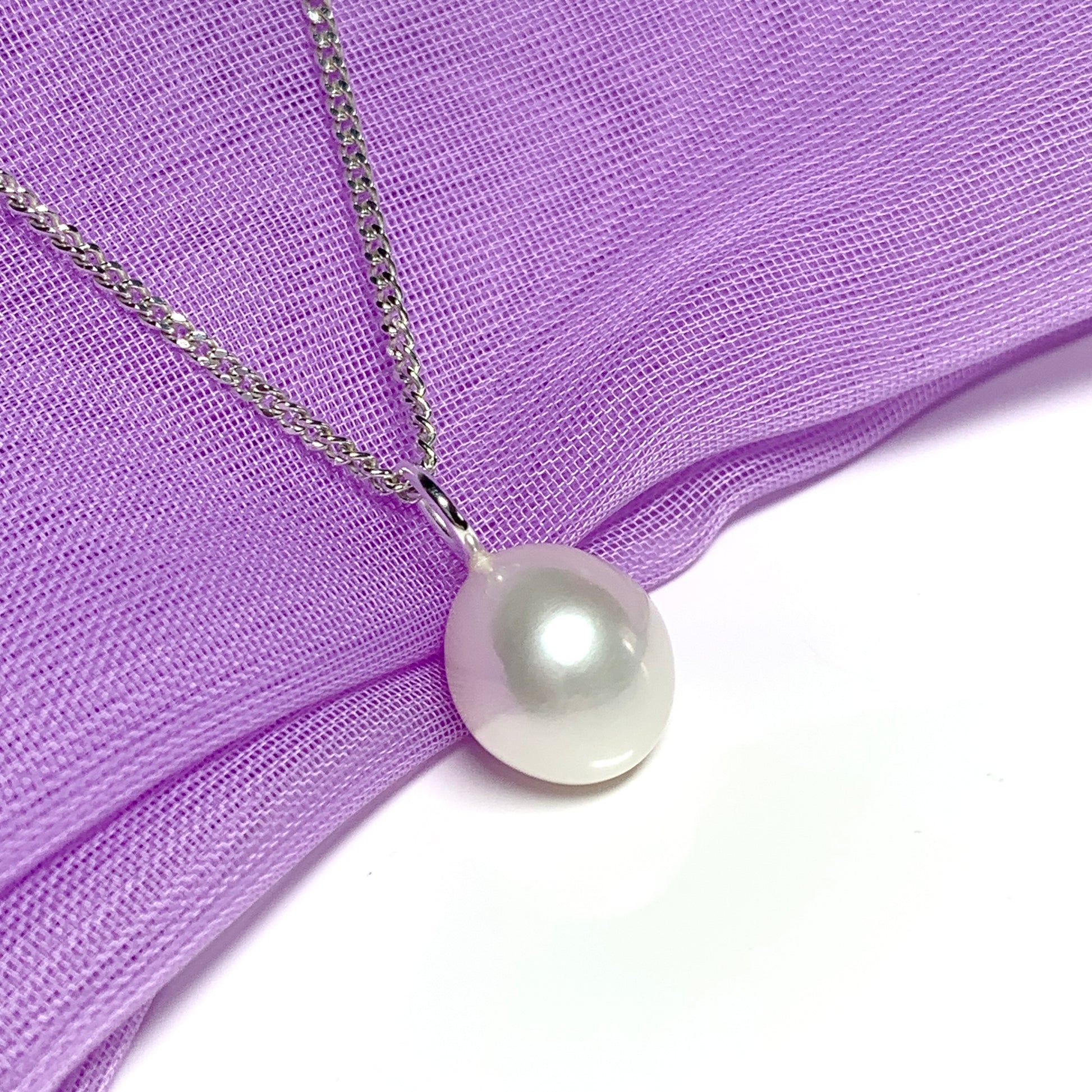 Real freshwater pearl necklace pendant