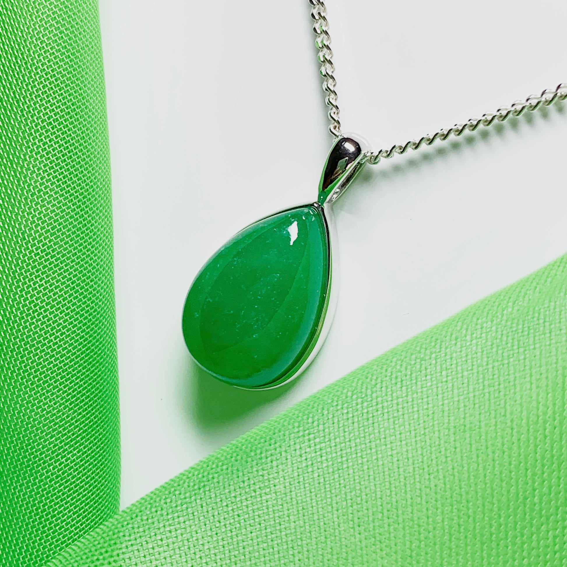 Real jade necklace teardrop pear necklace white gold pendant