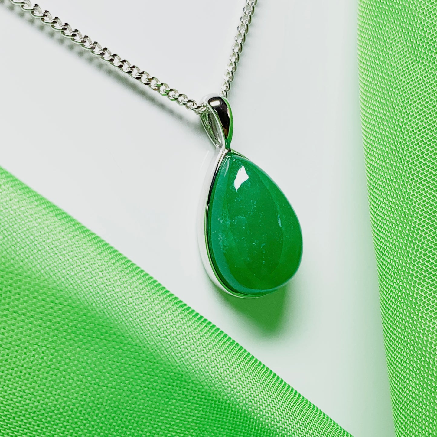 Real jade necklace teardrop pear necklace white gold pendant