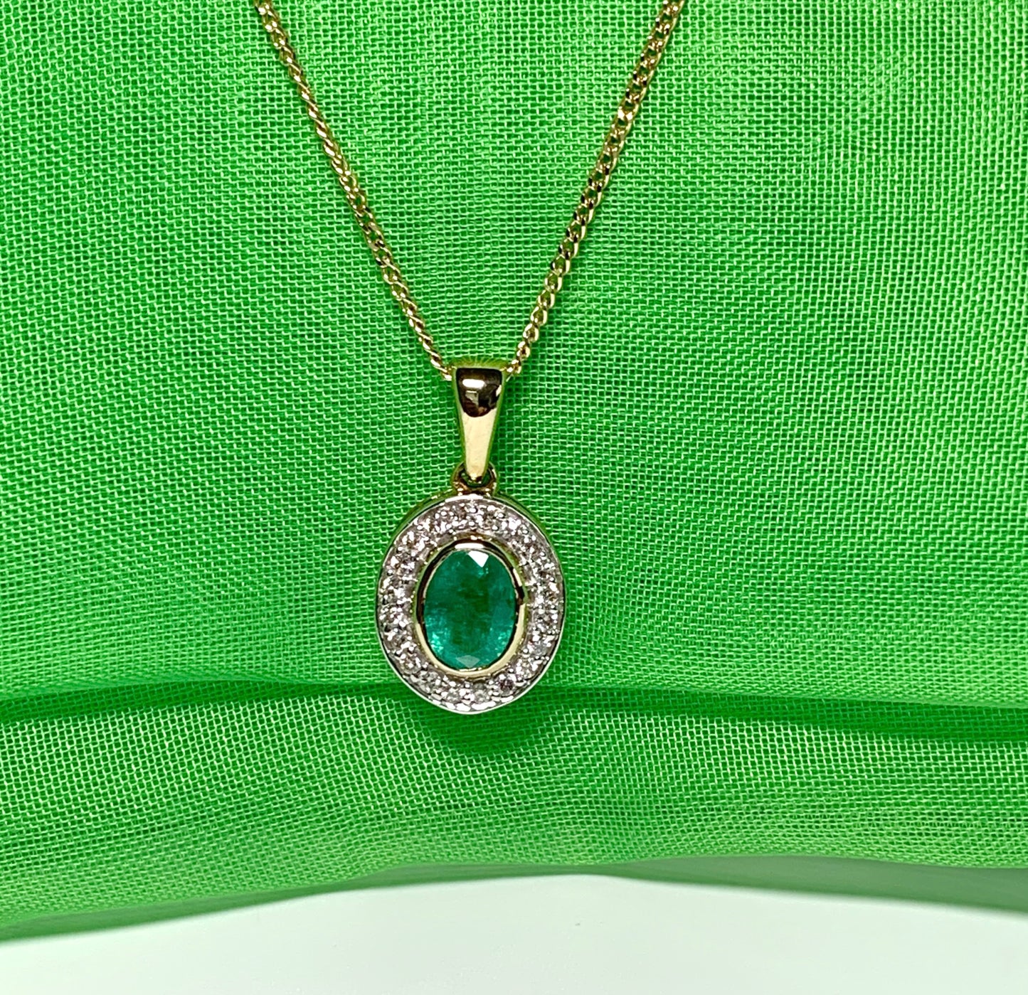 Real large green emerald and diamond necklace gold oval cluster pendant