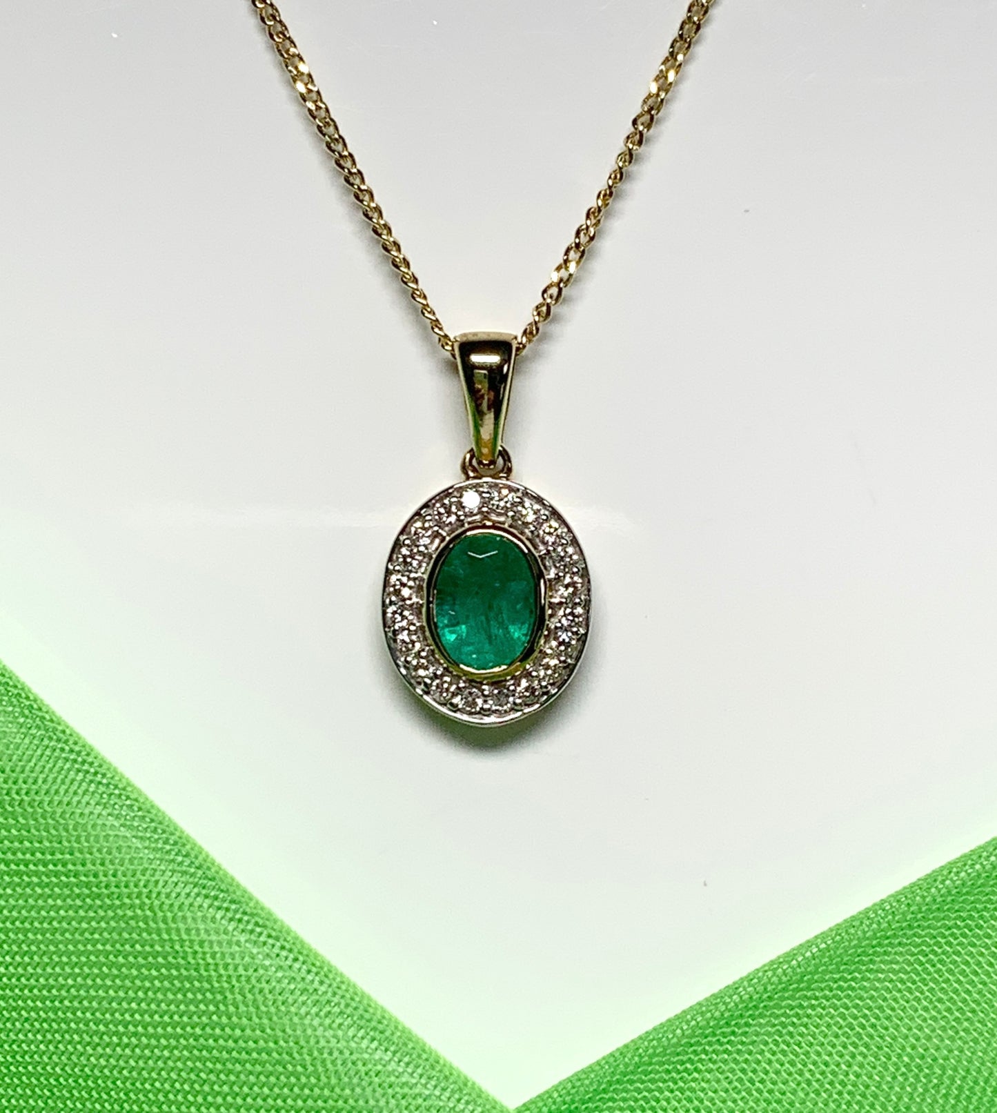 Real large green emerald and diamond necklace gold oval cluster pendant
