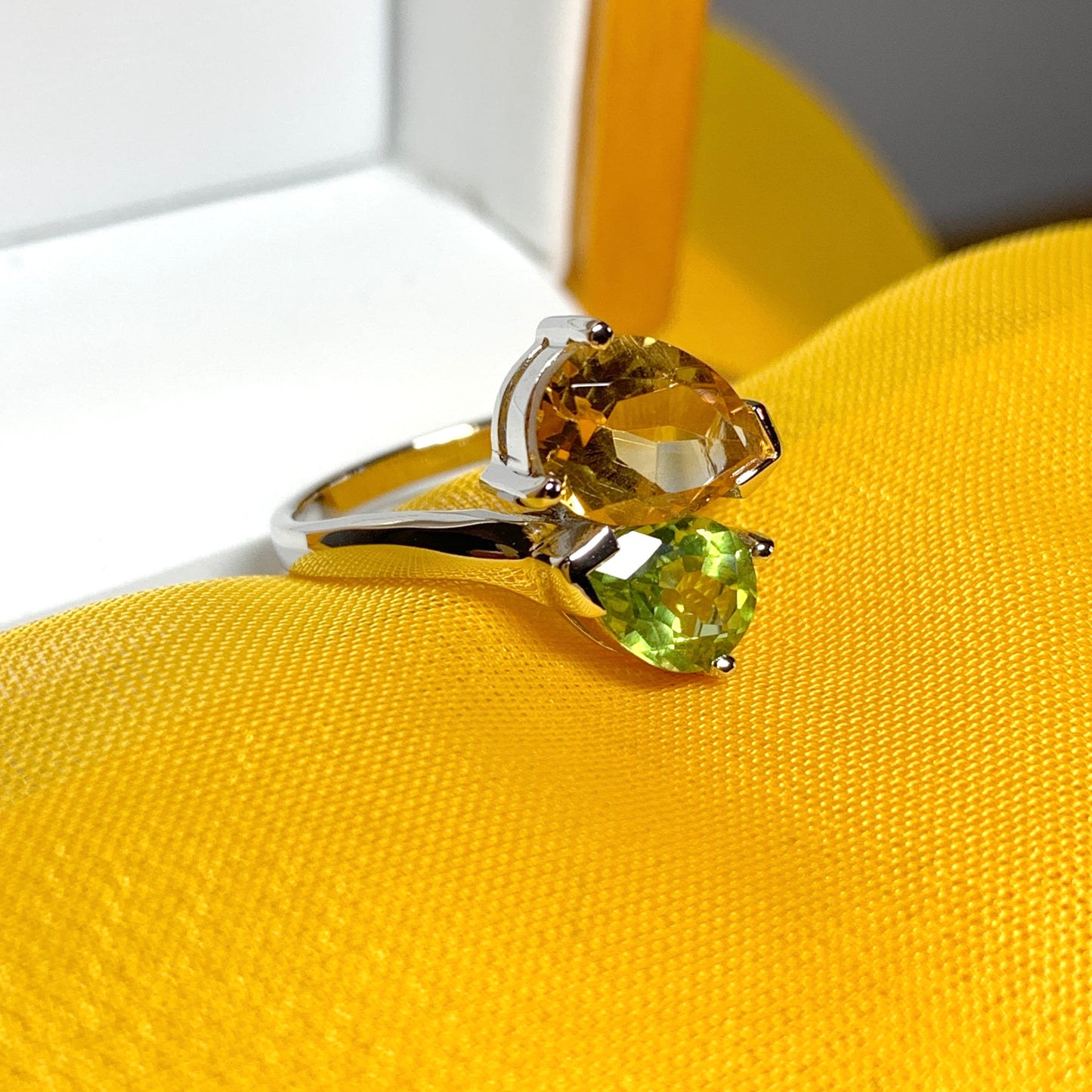 Real peridot and citrine fancy dress cocktail ring