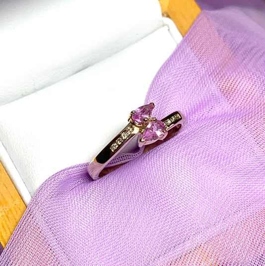 Real pink sapphire and diamond yellow gold dress cocktail ring