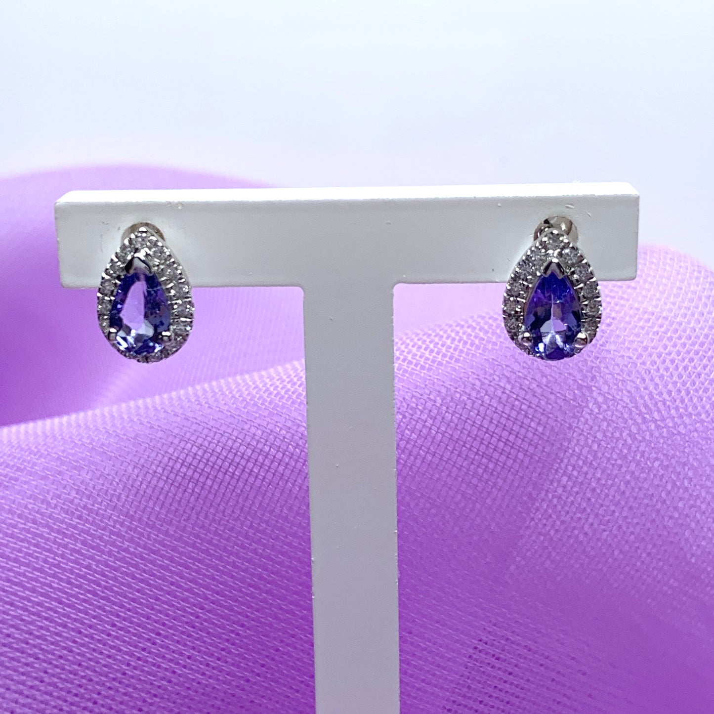 Real tanzanite and diamond white gold stud earrings