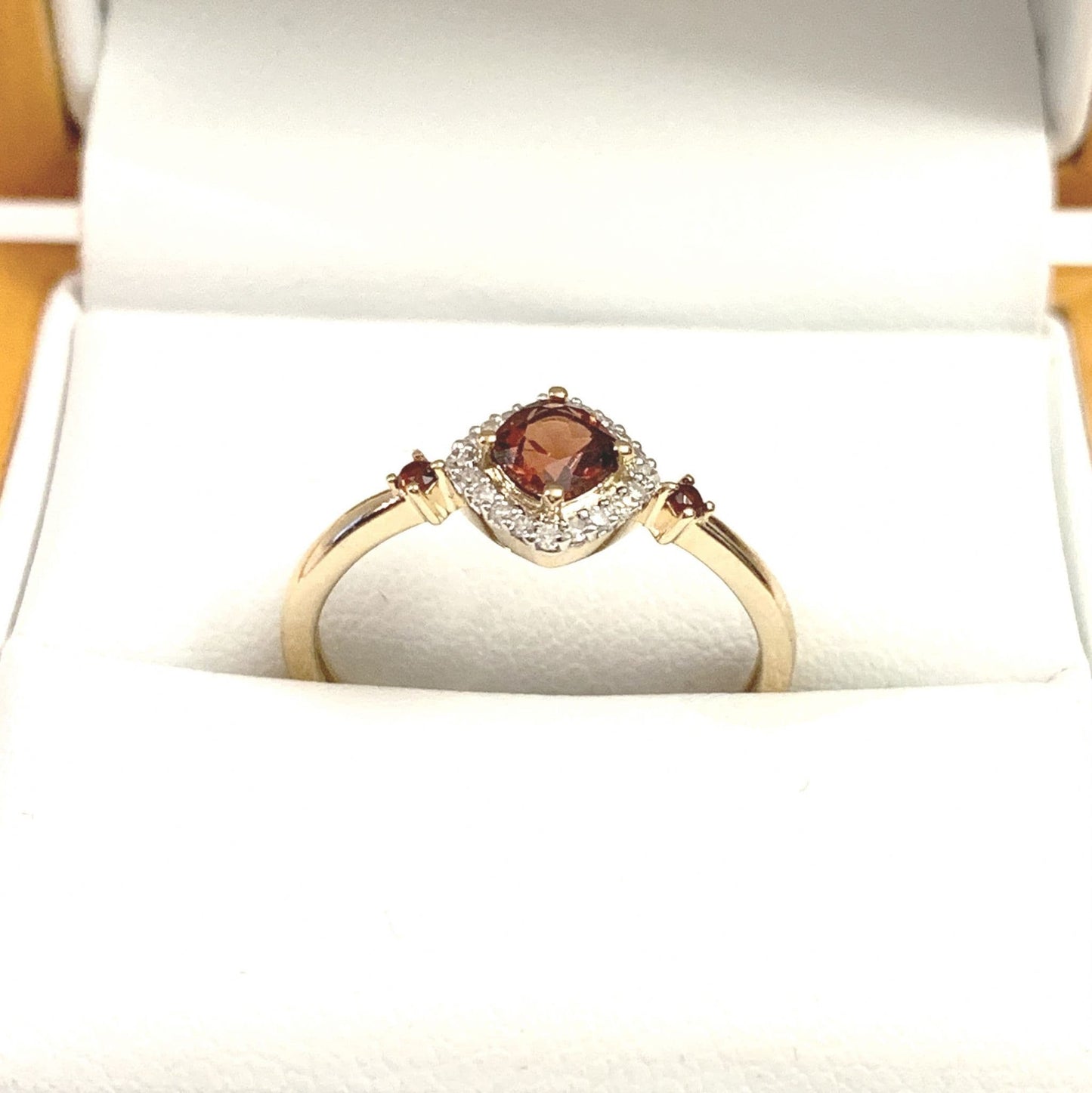 Red Brown Real Garnet And Diamond Yellow Gold Cluster Ring