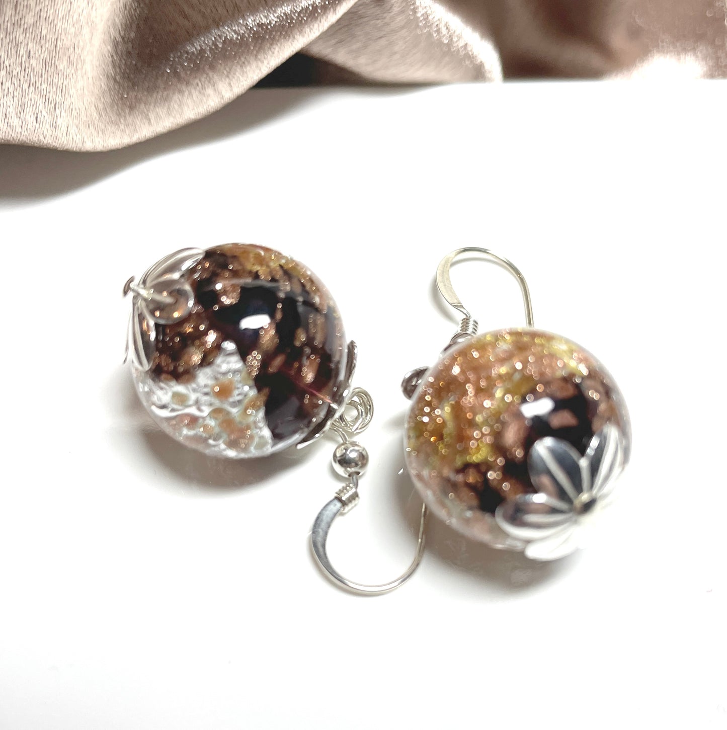  Rose Design Black Gold Murano Glass Drop Earrings