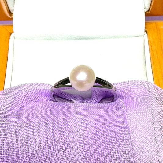 Round real cultured freshwater pearl ring with open shoulders white gold