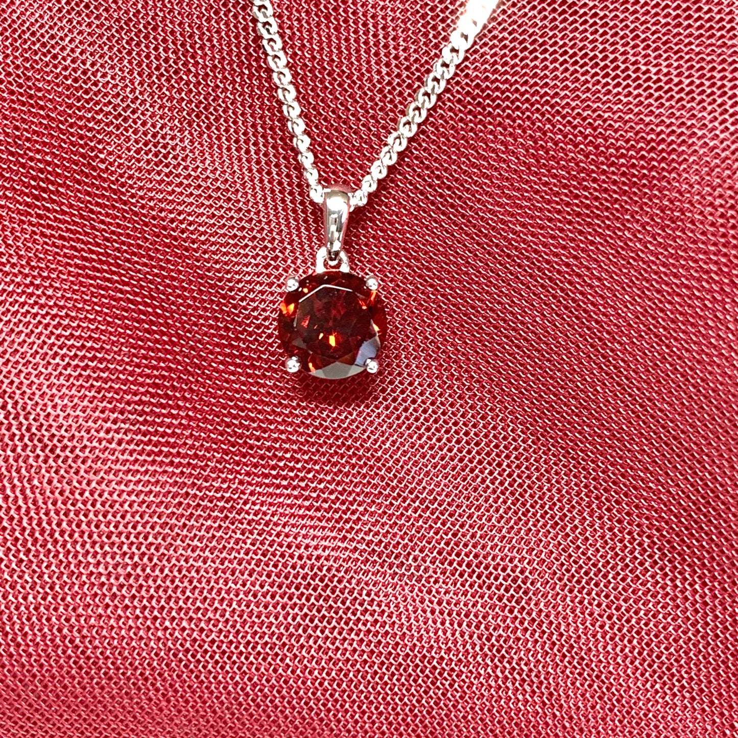 Classic round garnet sterling silver necklace