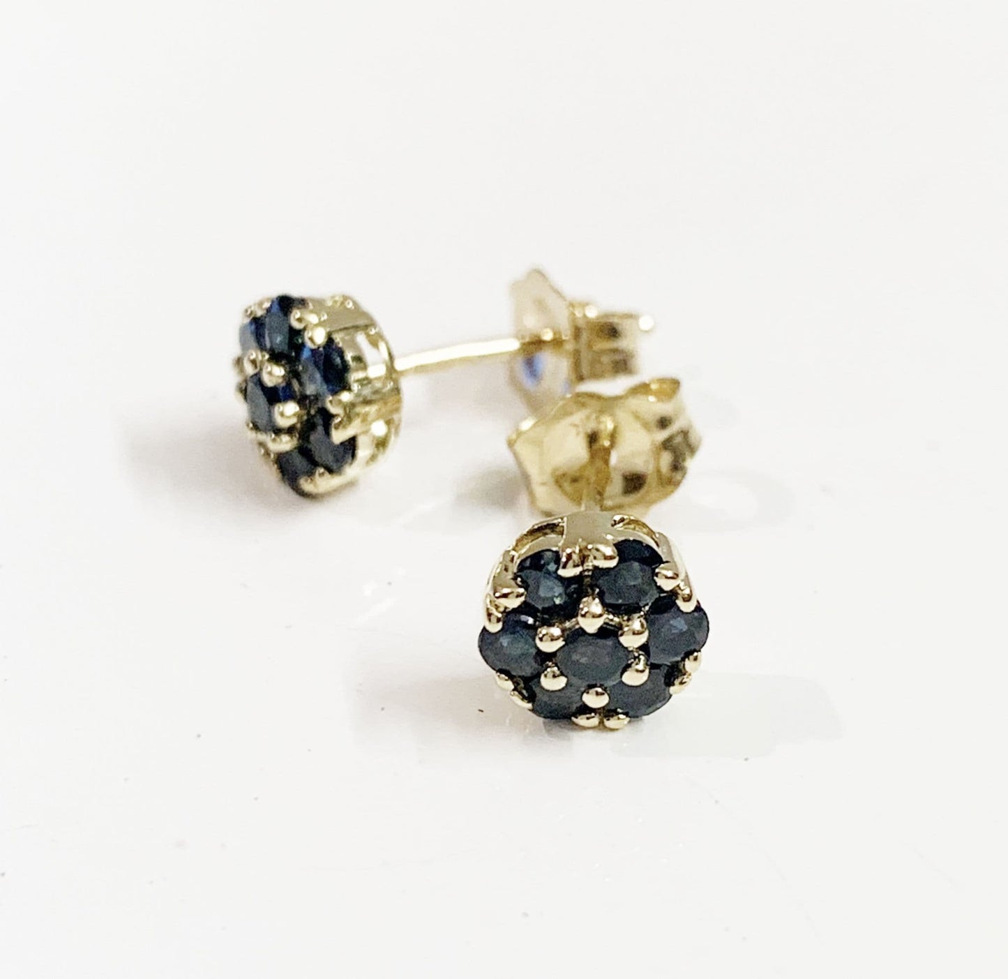Copy of Blue Sapphire Yellow Gold Daisy Cluster Stud earrings