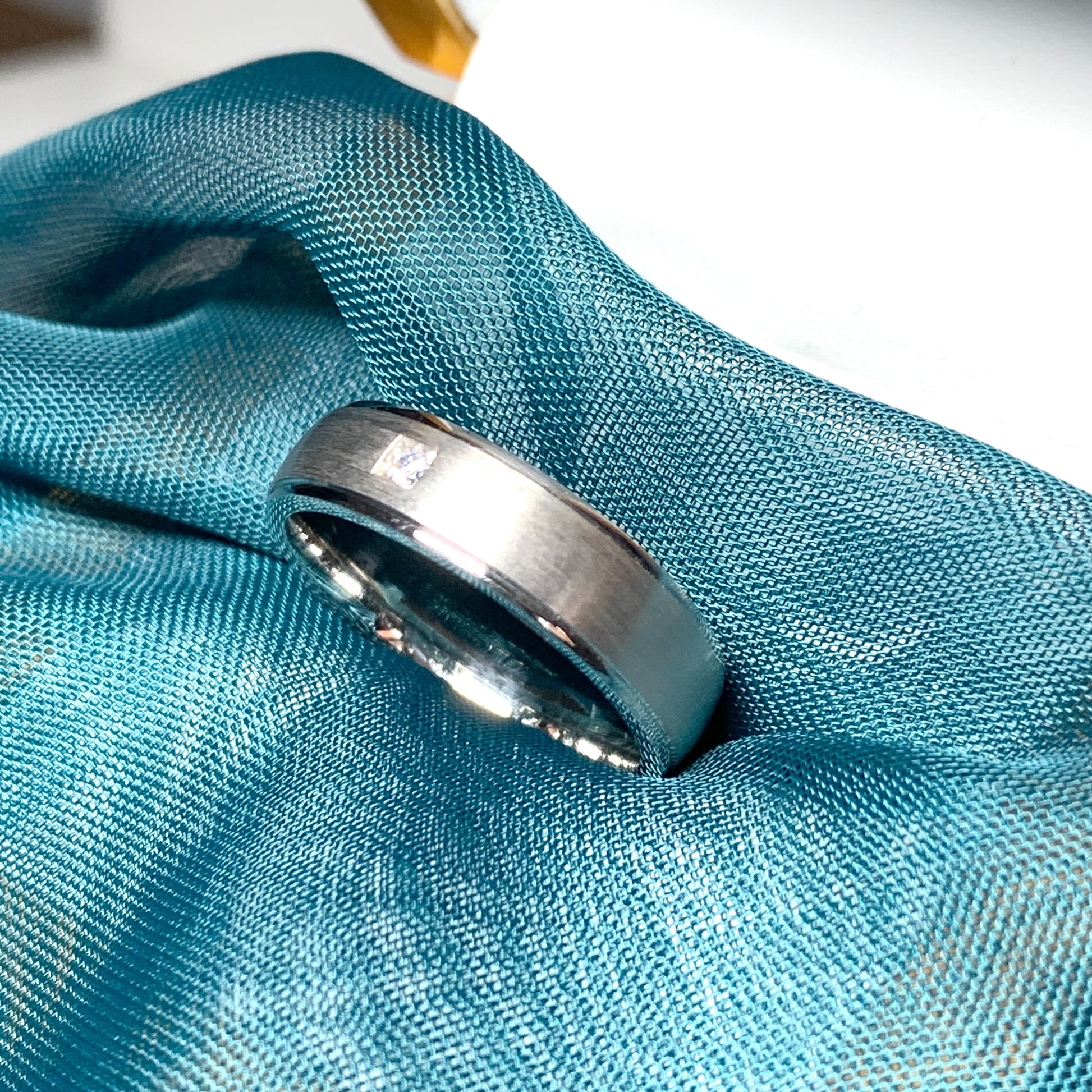 Silver men’s stone set satin finish wedding band ring