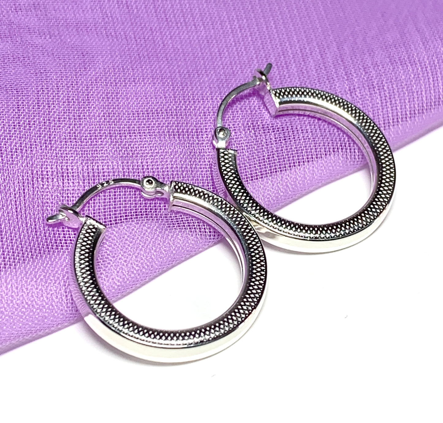 Sterling silver patterned 23 mm round hoop earrings