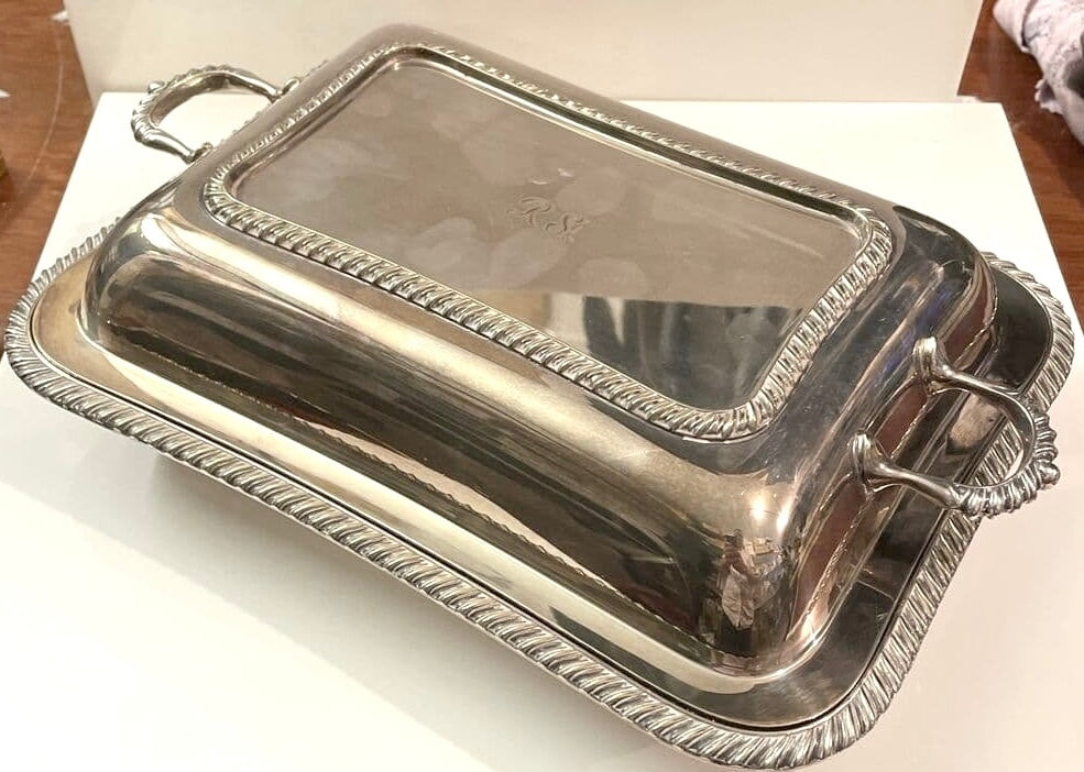 Silver plated serving tray with handles - Pre Loved