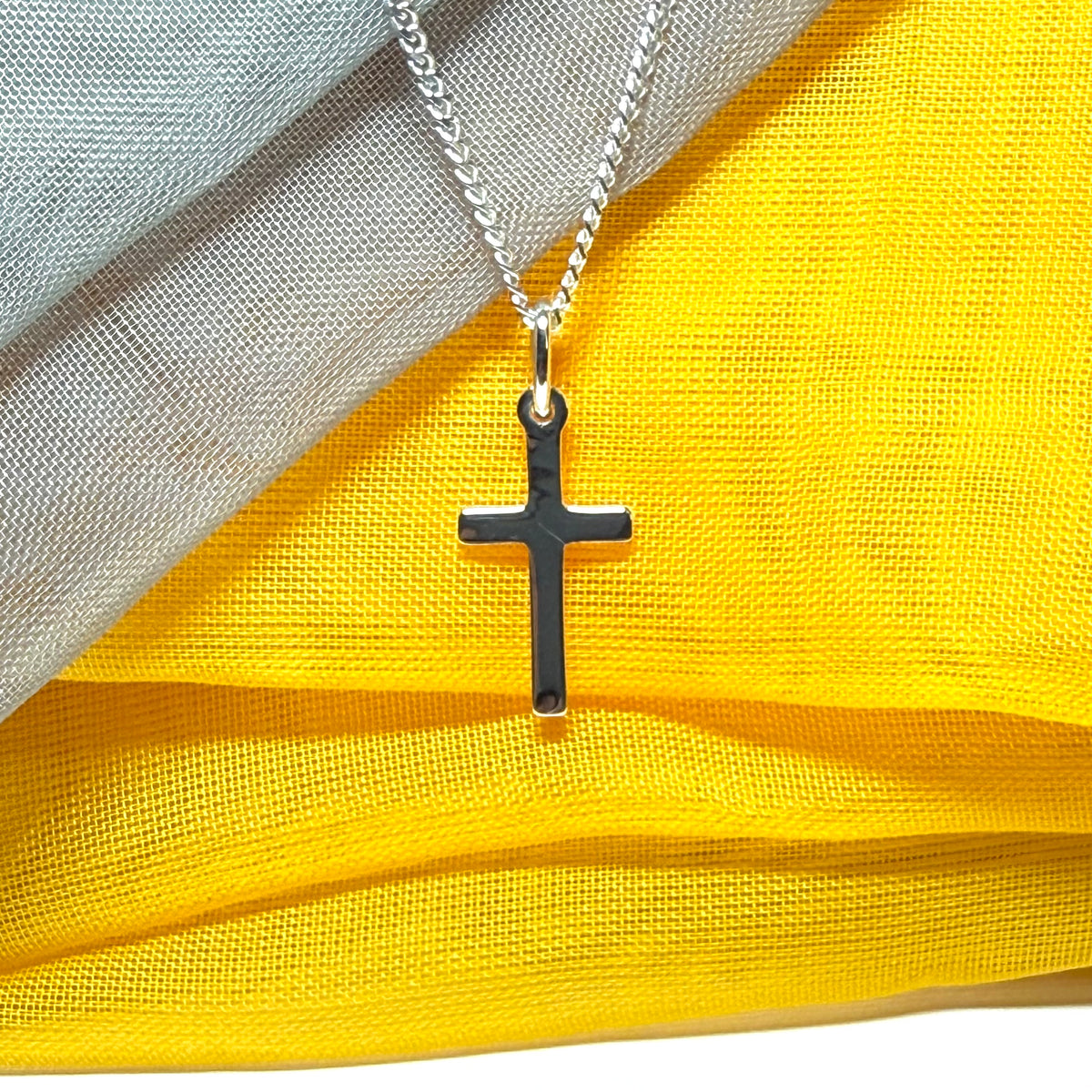 Small plain cross sterling silver necklace