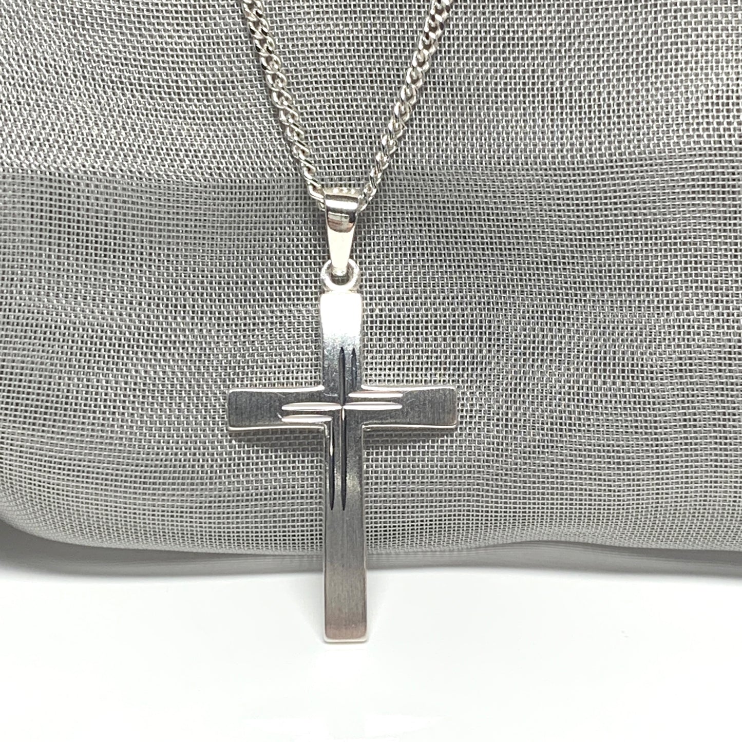 Solid diamond cut cross patterned sterling silver and chain