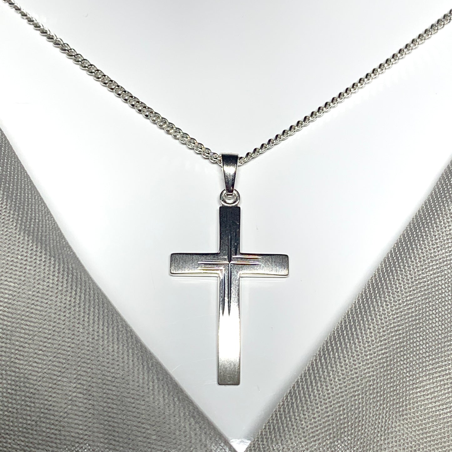 Solid diamond cut cross patterned sterling silver and chain