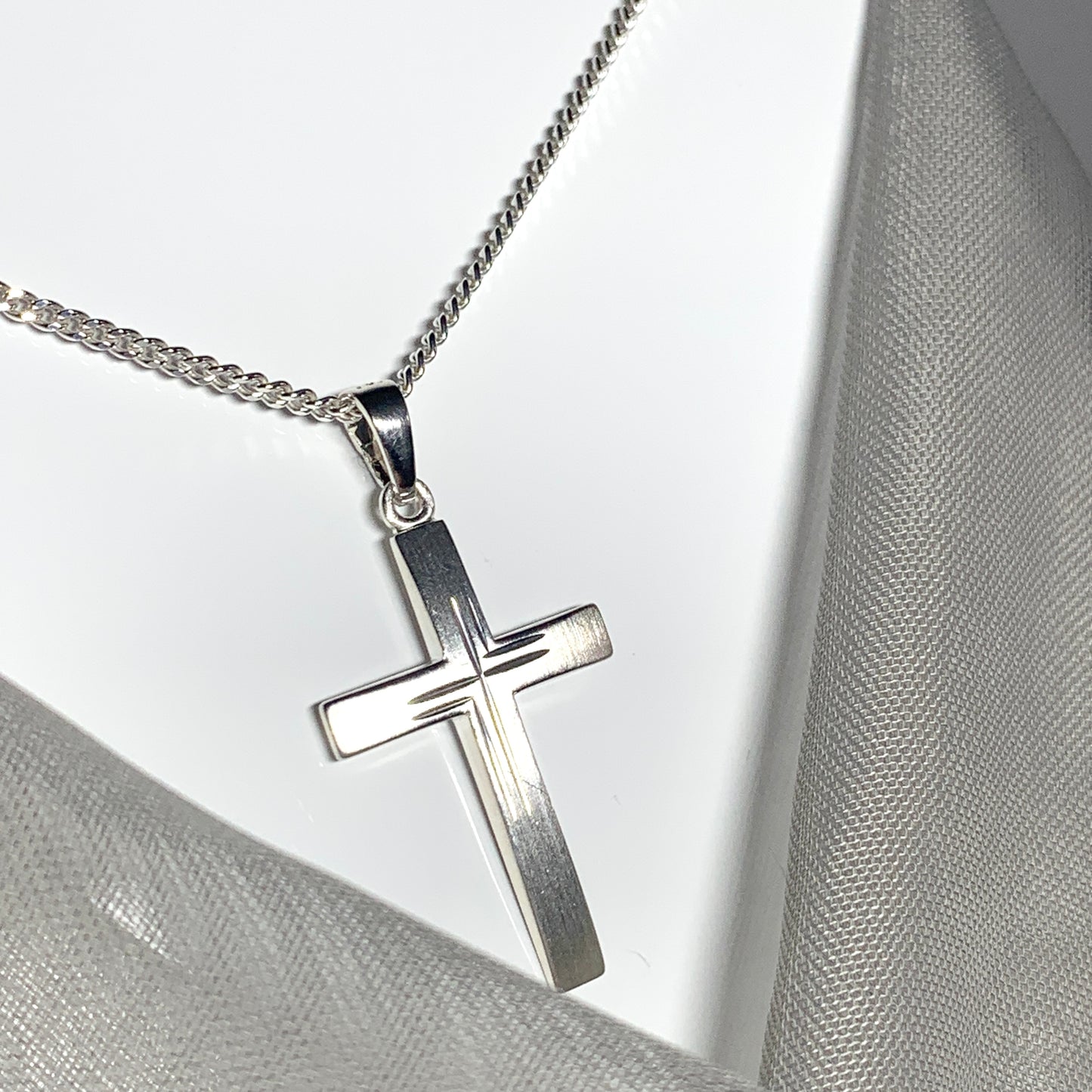 Solid diamond cut cross patterned sterling silver and chain