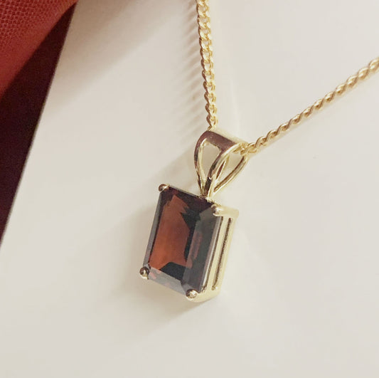 Real garnet square rectangle red necklace pendant yellow gold