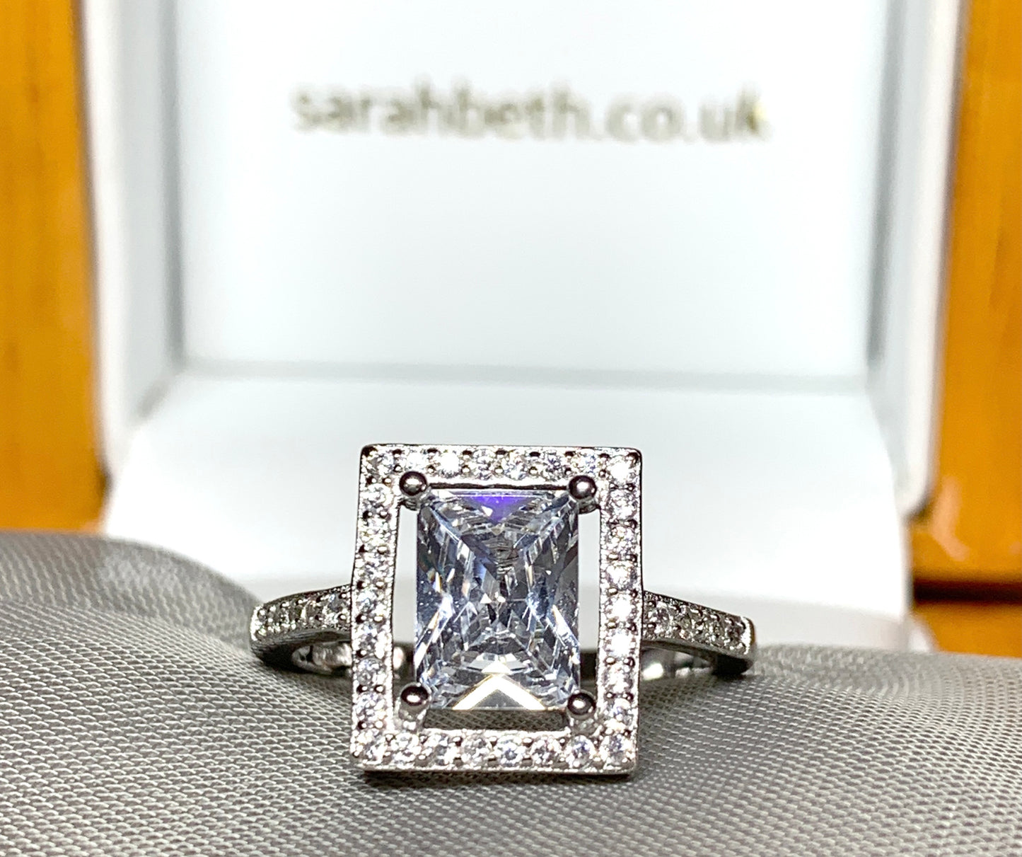 Square ladies sterling silver cluster ring rectangle shaped