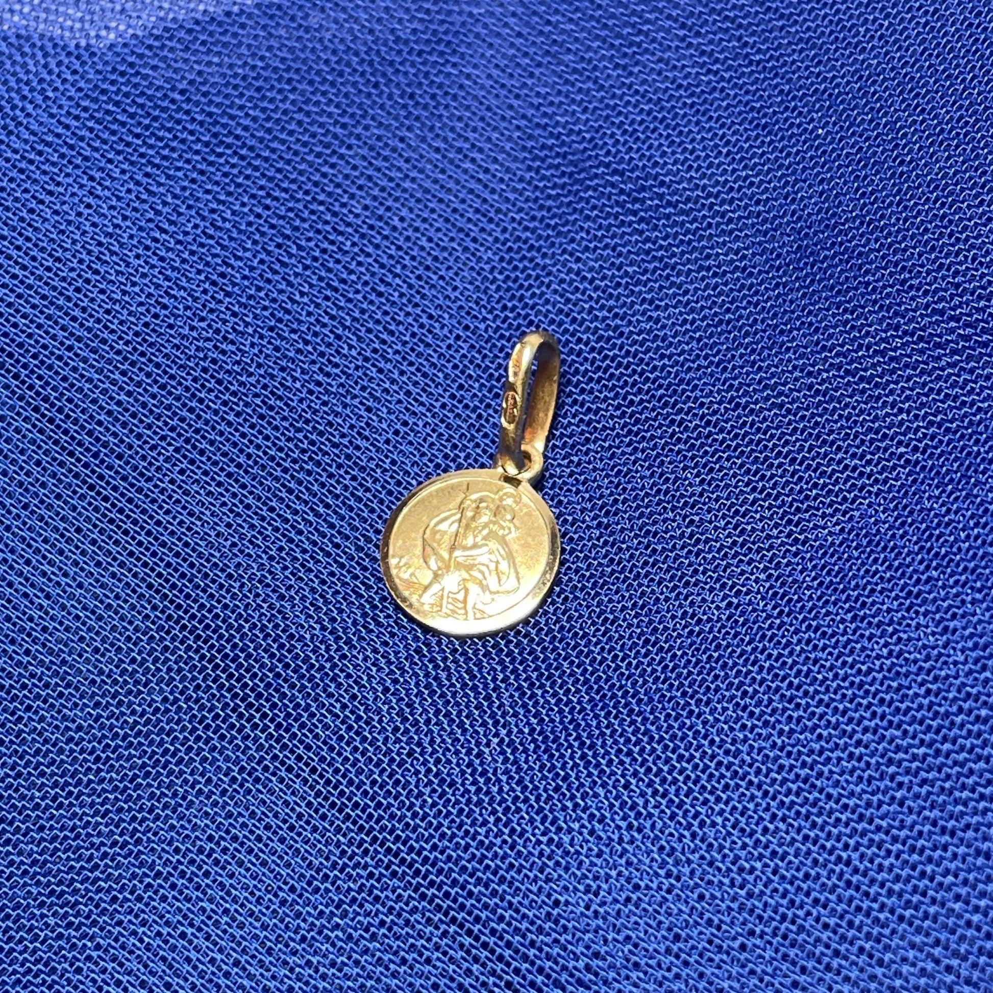 St. Christopher solid really tiny round 9 carat yellow gold 8 mm