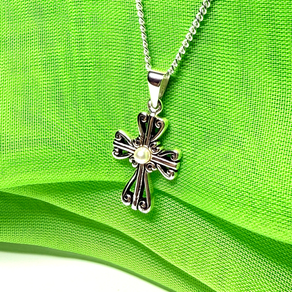 Sterling Silver Real freshwater Pearl Set Fancy Cross Including Chain