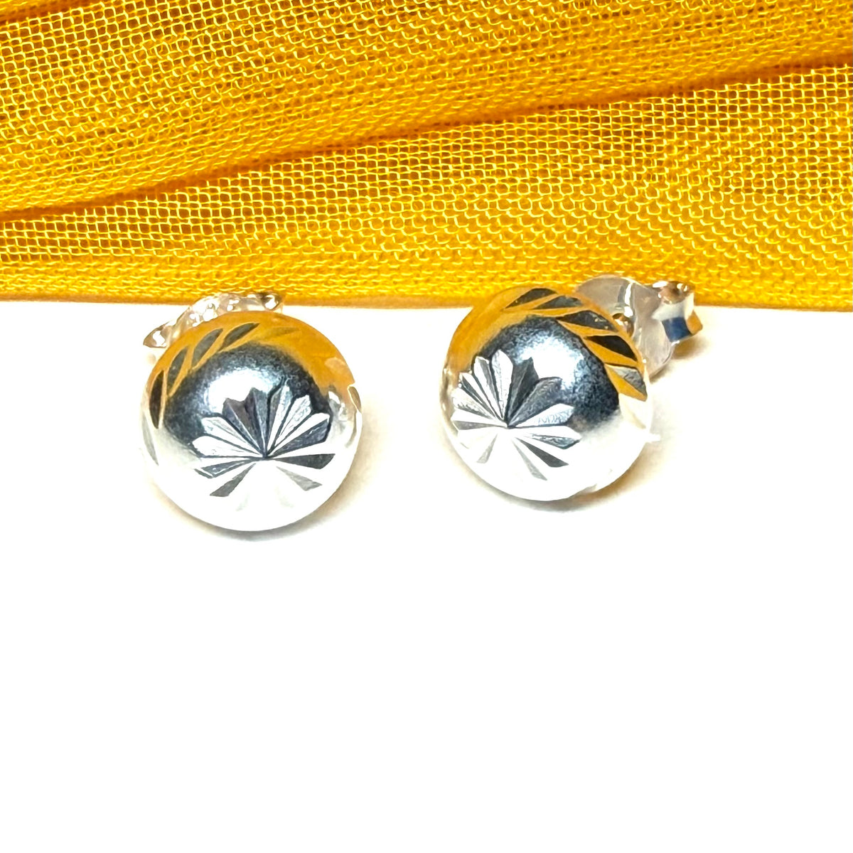 Sterling Silver Round Patterned Stud Earrings