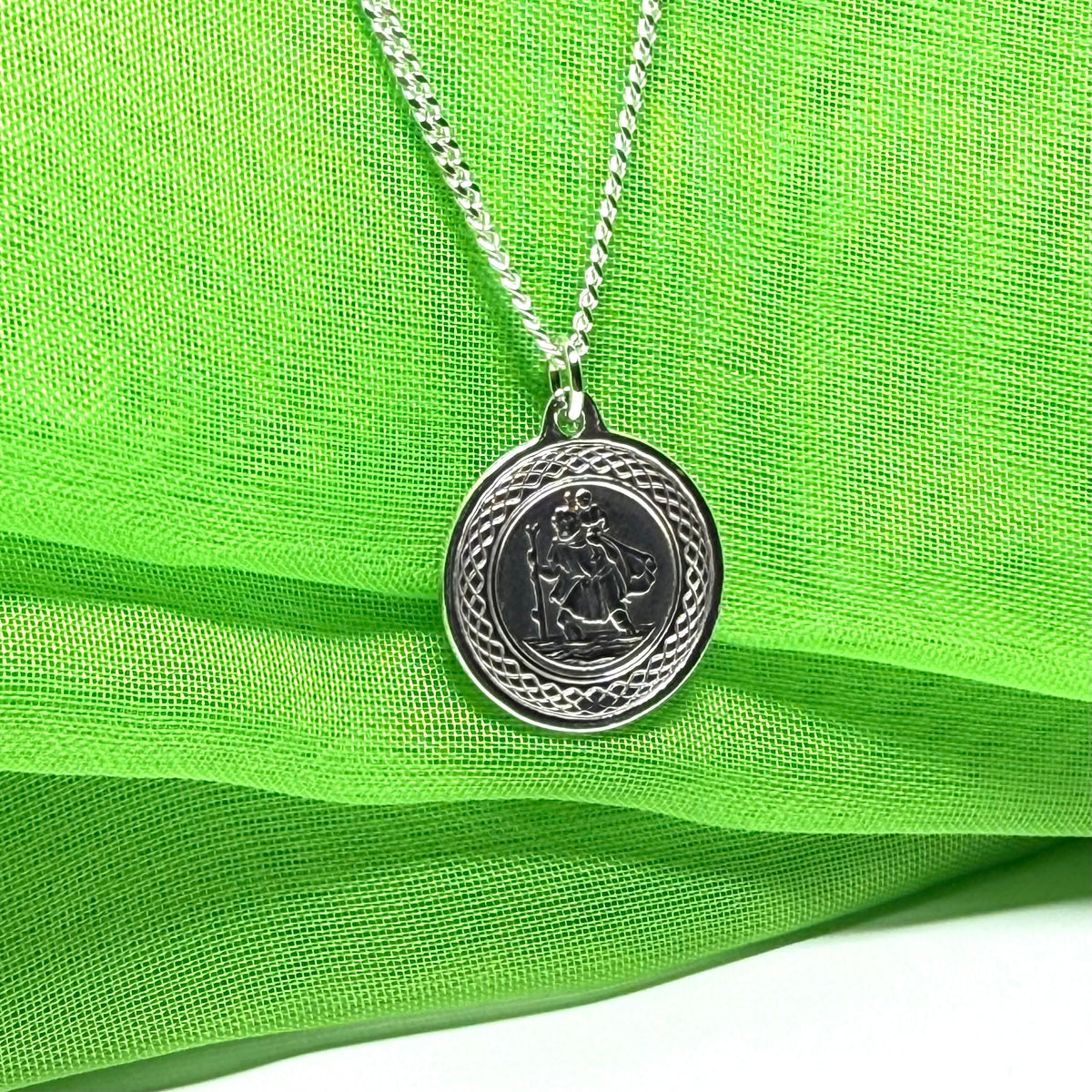 Sterling silver round St. Christopher 17 mm with chain