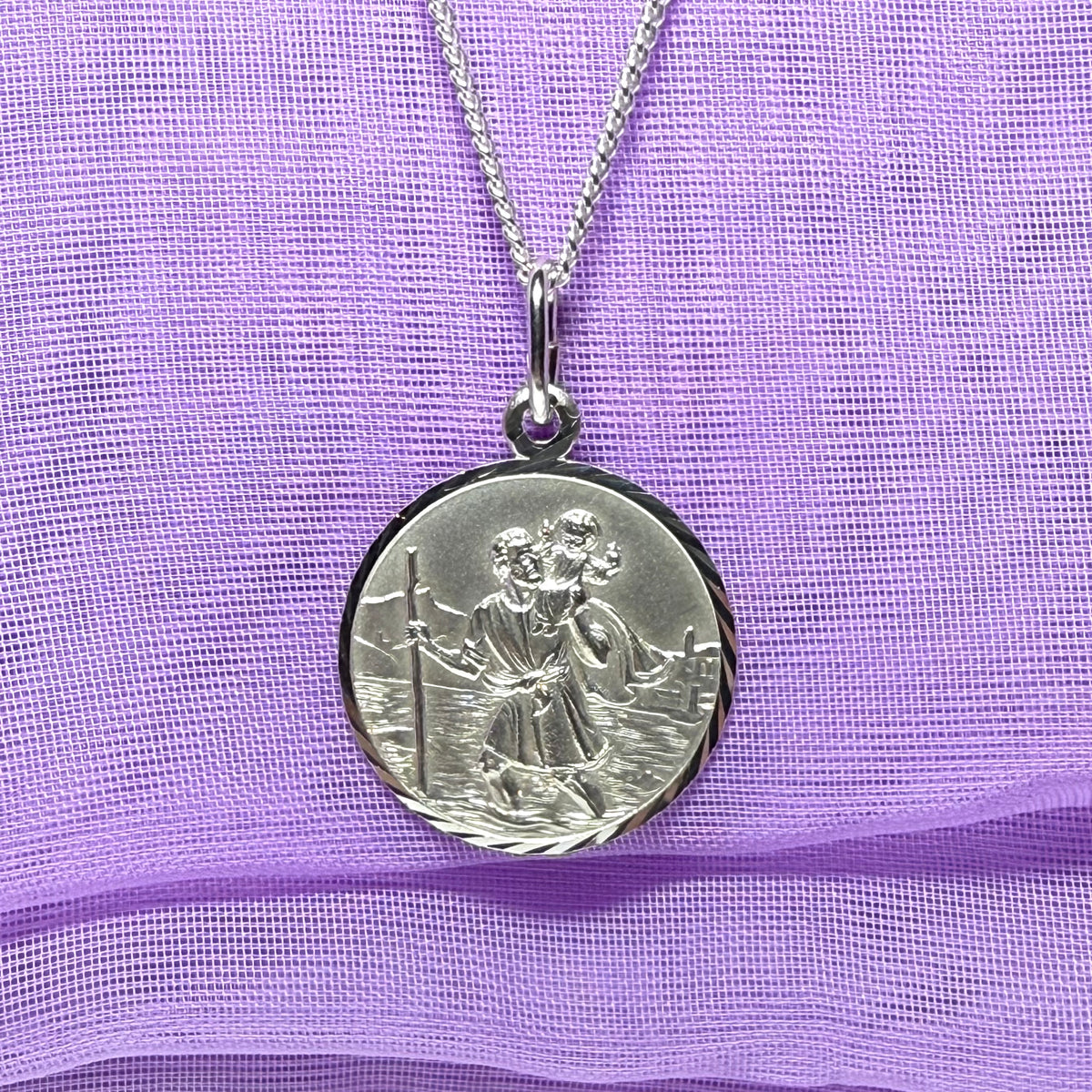 Sterling silver round St. Christopher including chain 22 mm