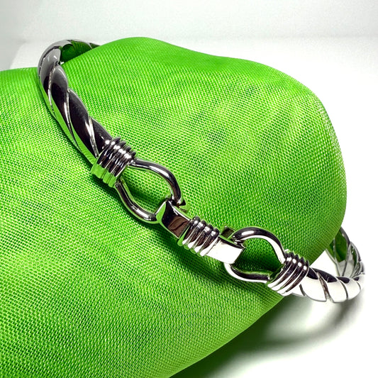 solid sterling silver opening twisted bangle