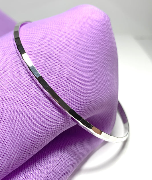 Sterling silver faceted diamond cut slave bangle