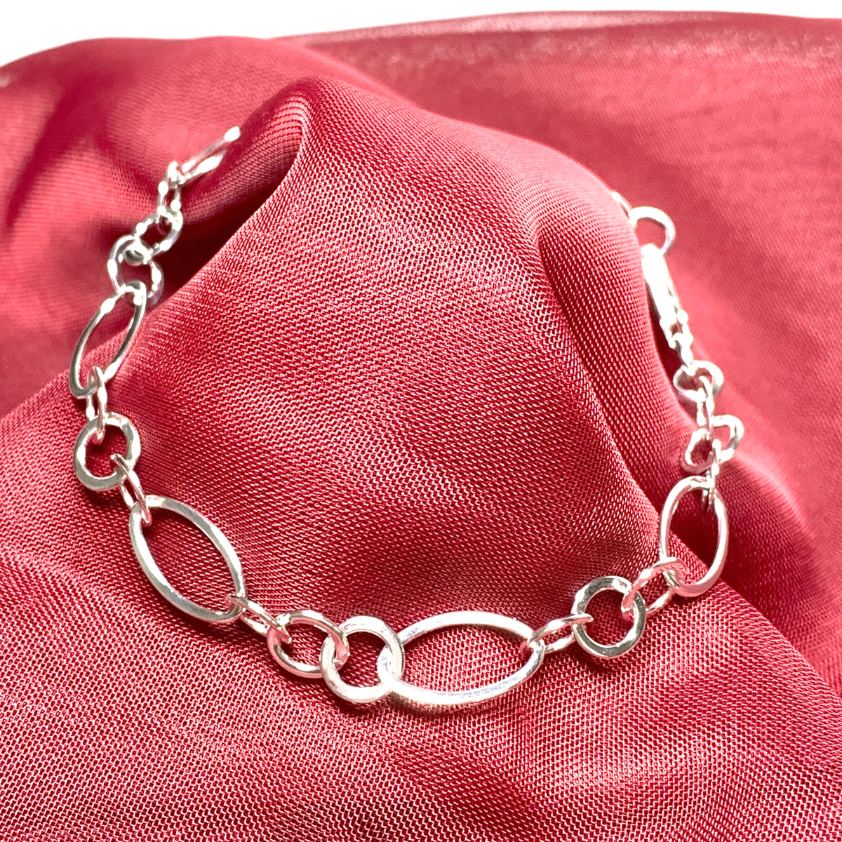 Solid silver bracelet fancy with an open link oval and round