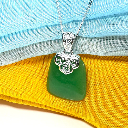 Stunning real jade necklace green sterling silver large cushion shaped, a really gorgeous designed pendant
