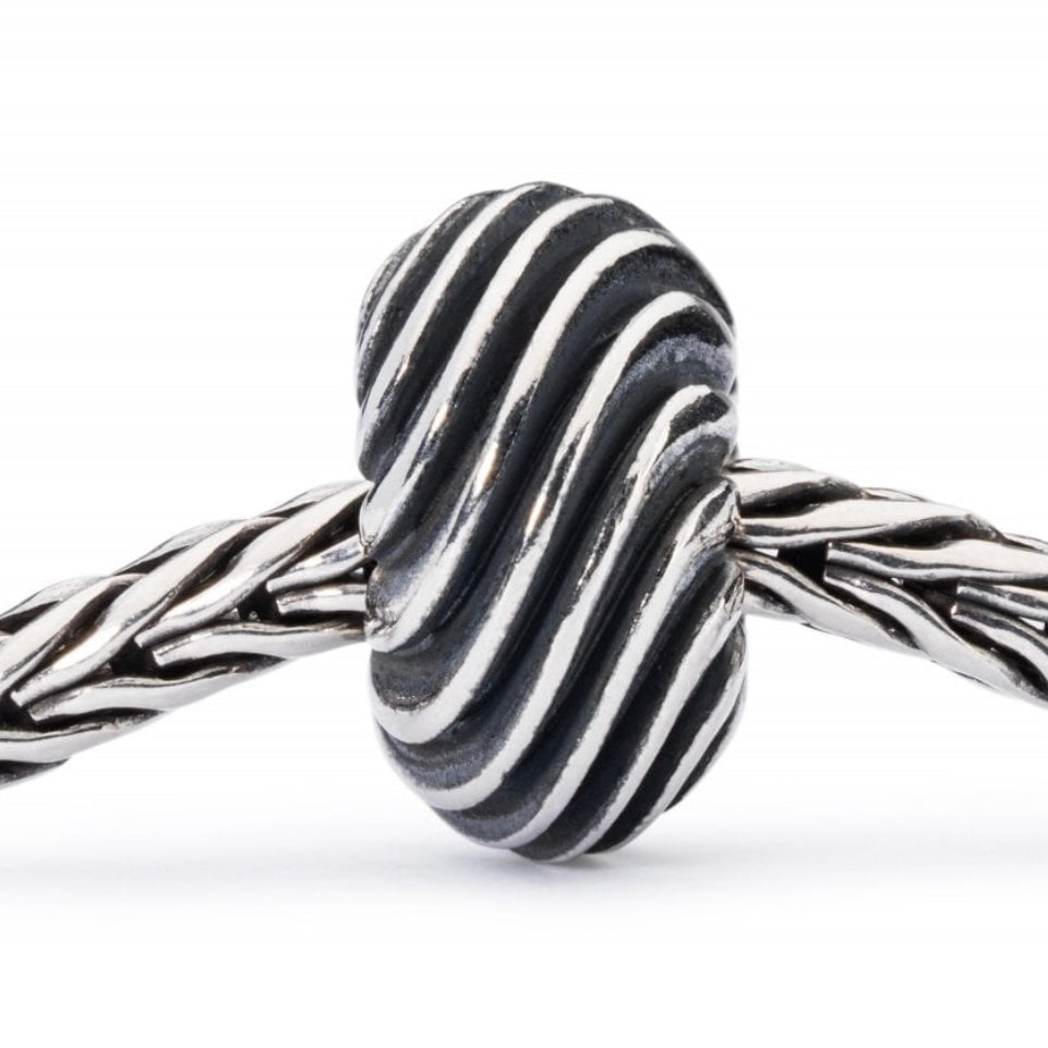 Trollbeads Gentle Wave Sterling Silver TAGBE-30063 On bracelet