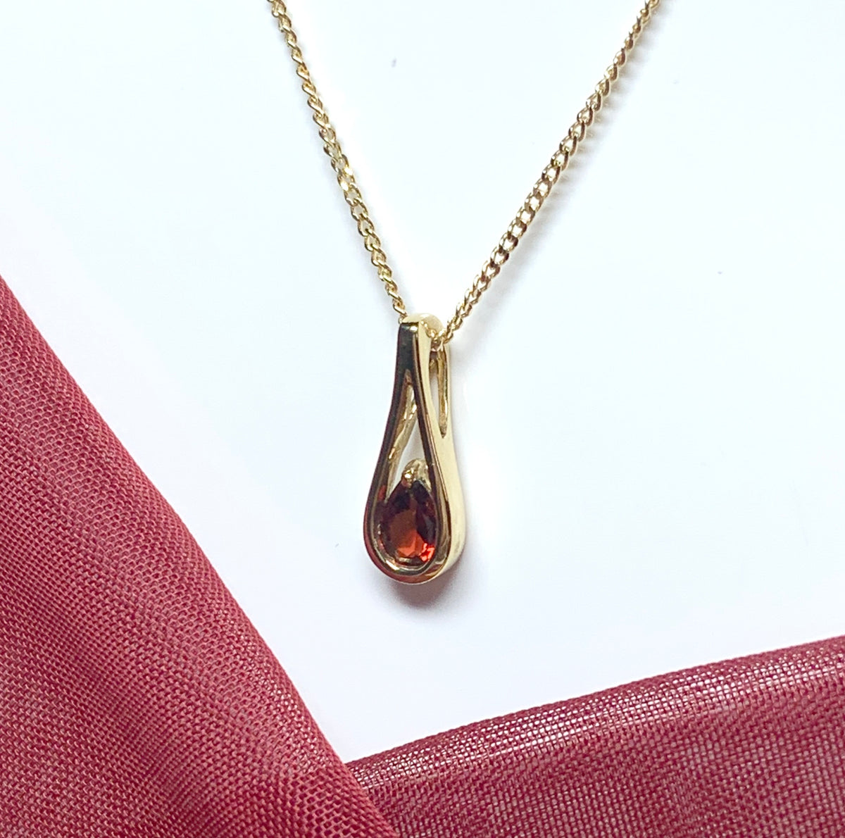 Tear drop pear real garnet necklace pendant yellow gold smooth rubbed over