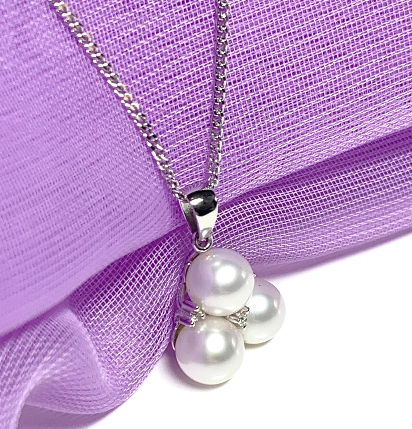 Triple cluster real pearl necklace and diamond cultured freshwater white gold pendant