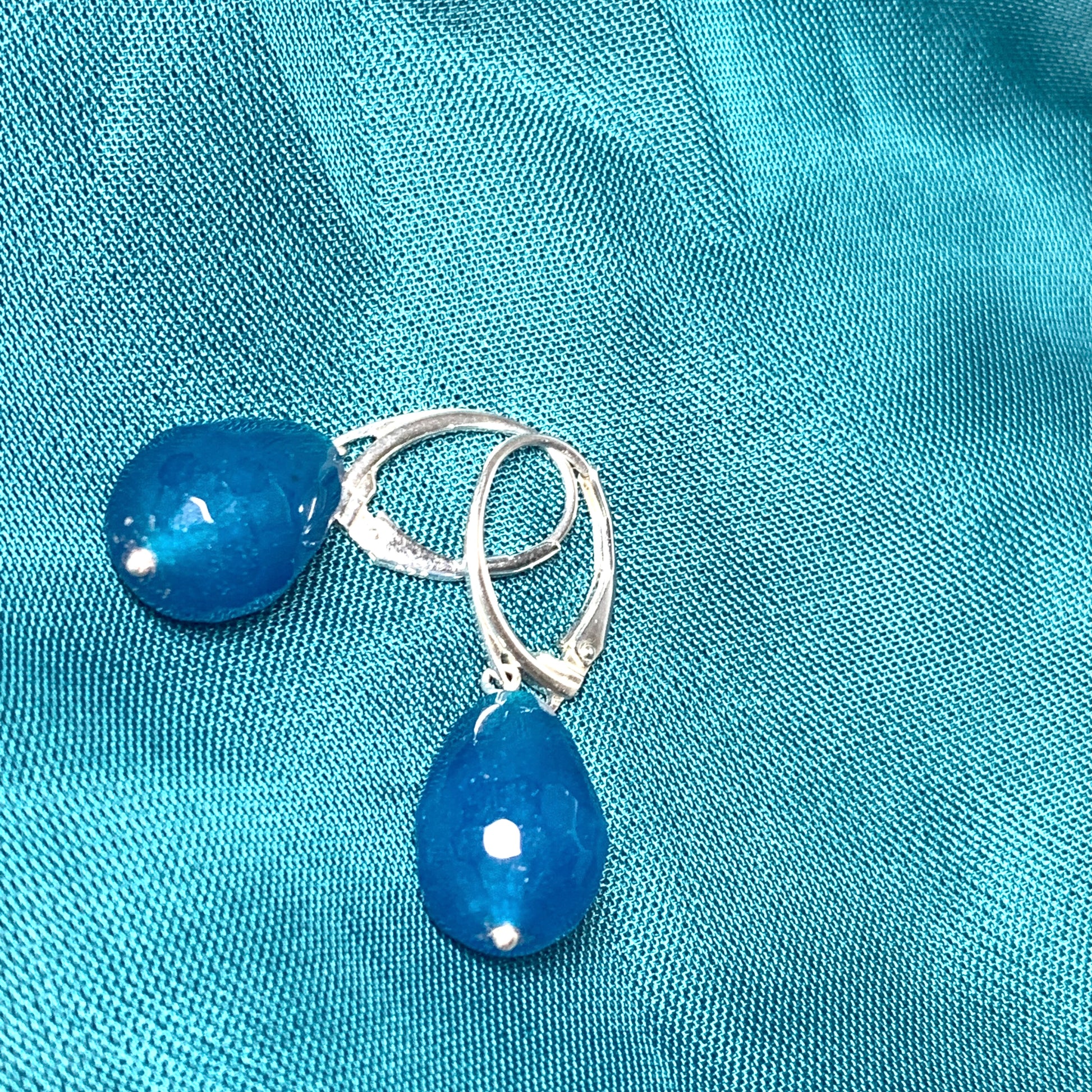 Turquoise agate teardrop shaped drop earrings
