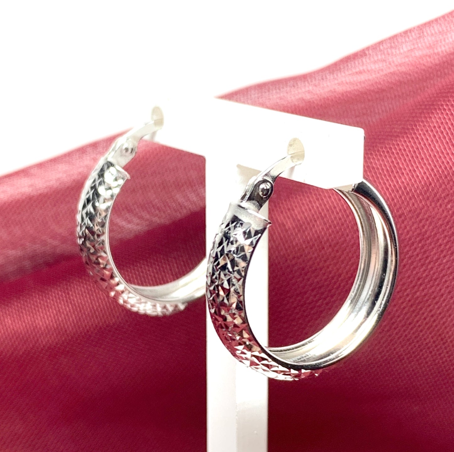 White Gold Hoop Earrings Diamond Cut Patterned 21 mm