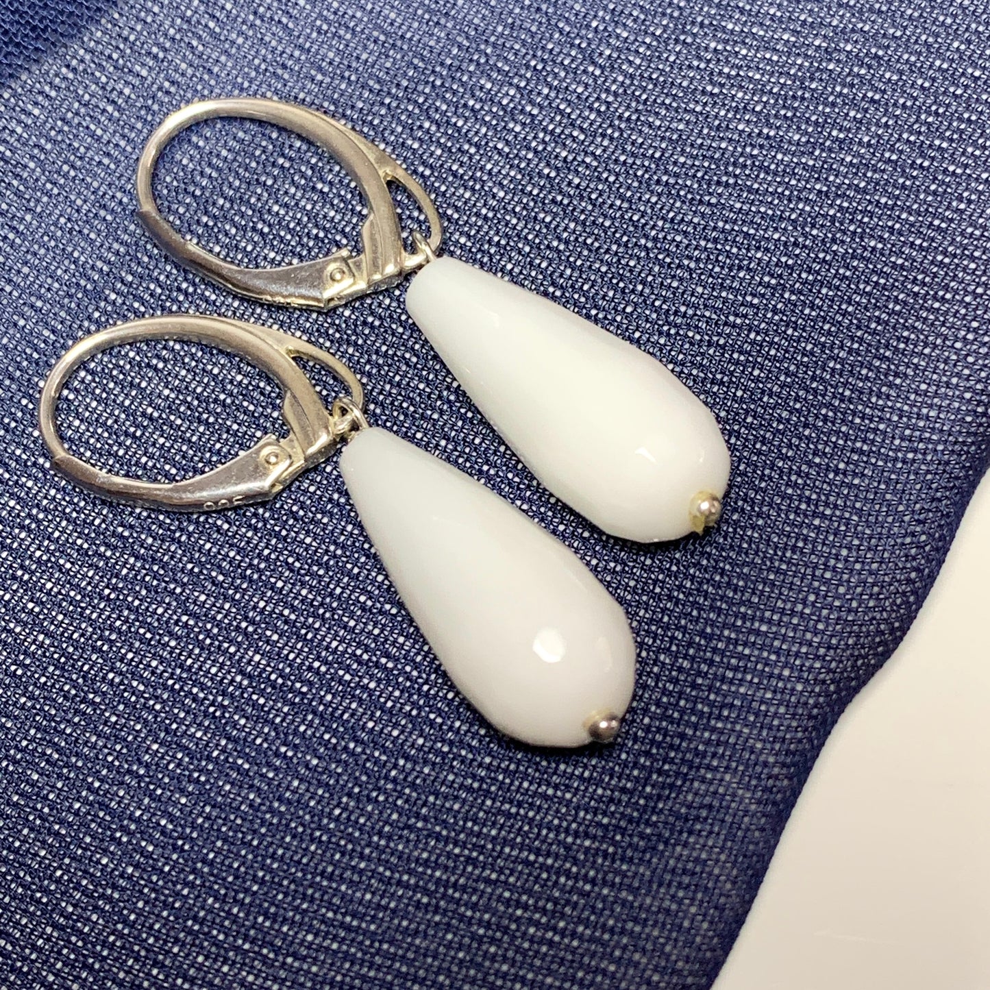White jade teardrop shaped drop earrings