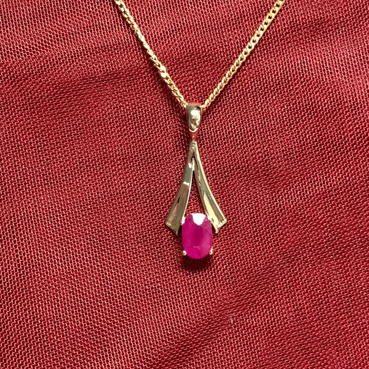 Yellow Gold Oval Ruby Necklace