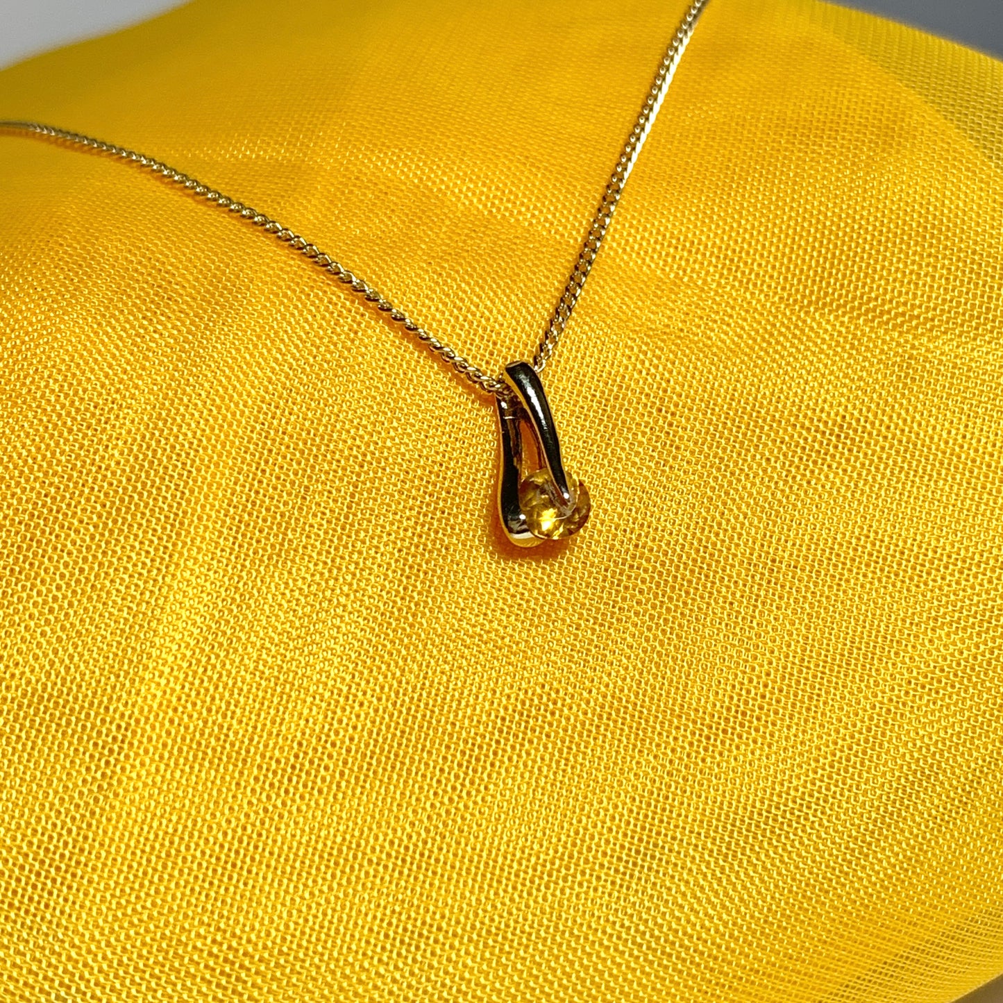 Yellow citrine yellow gold necklace