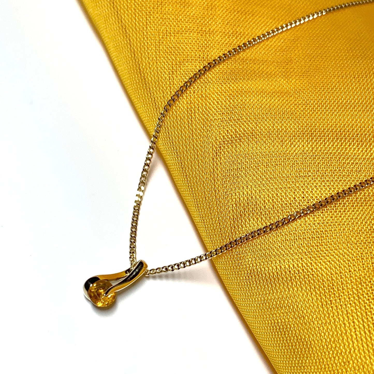 Yellow citrine yellow gold necklace