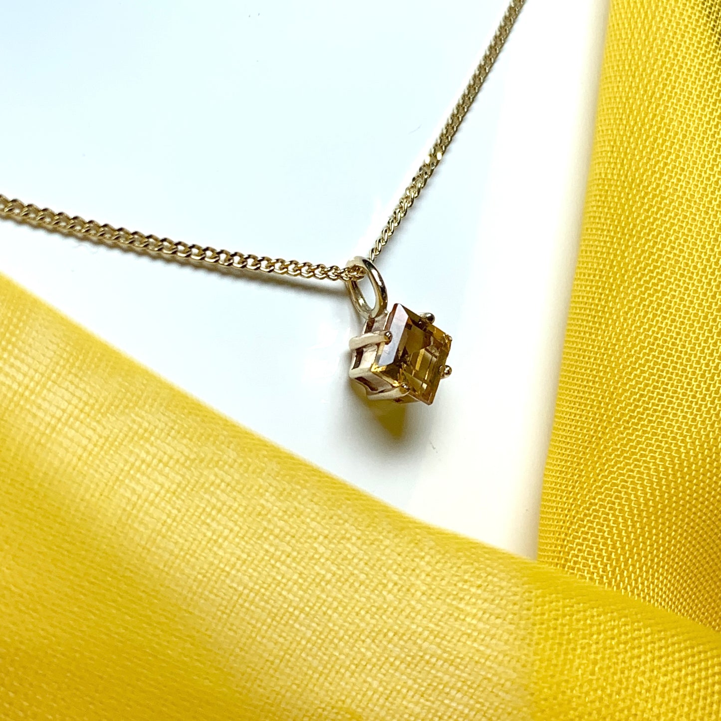 Yellow citrine yellow gold necklace square