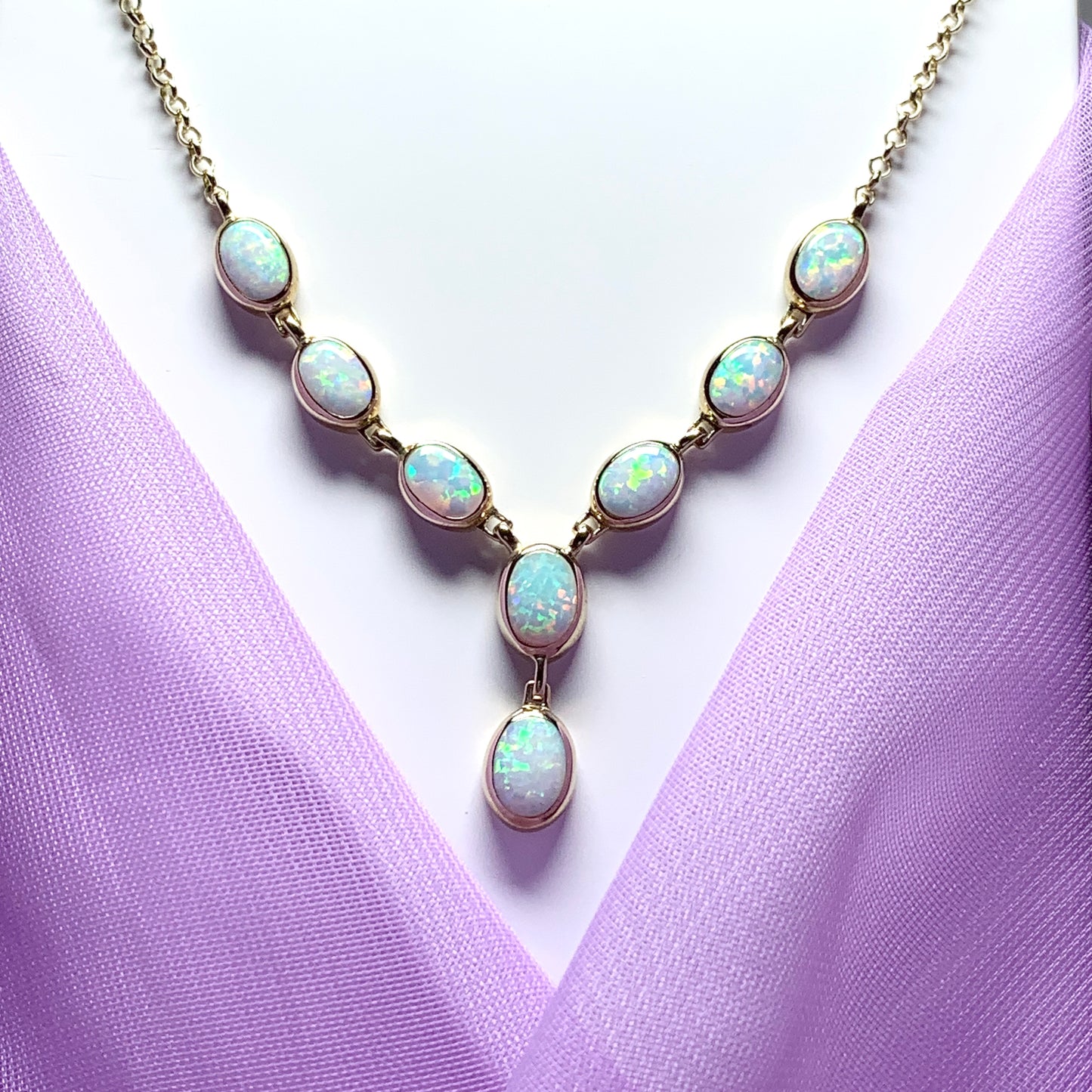 Yellow gold opal fancy necklace including chain