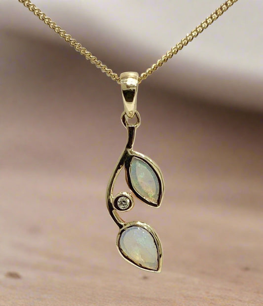 Yellow gold real opal and diamond fancy necklace