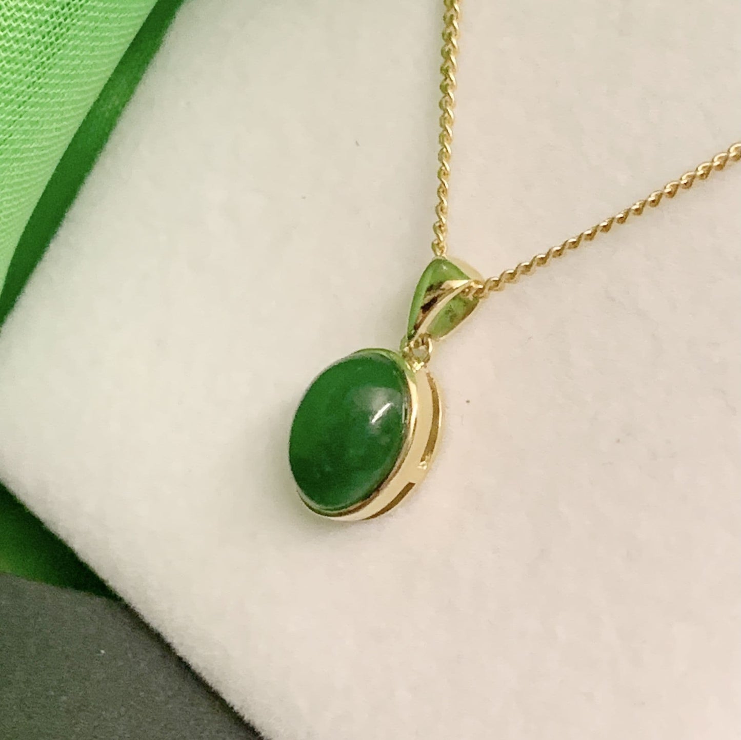 Dark Green Jade Yellow Gold Oval Rubbed Over Necklace