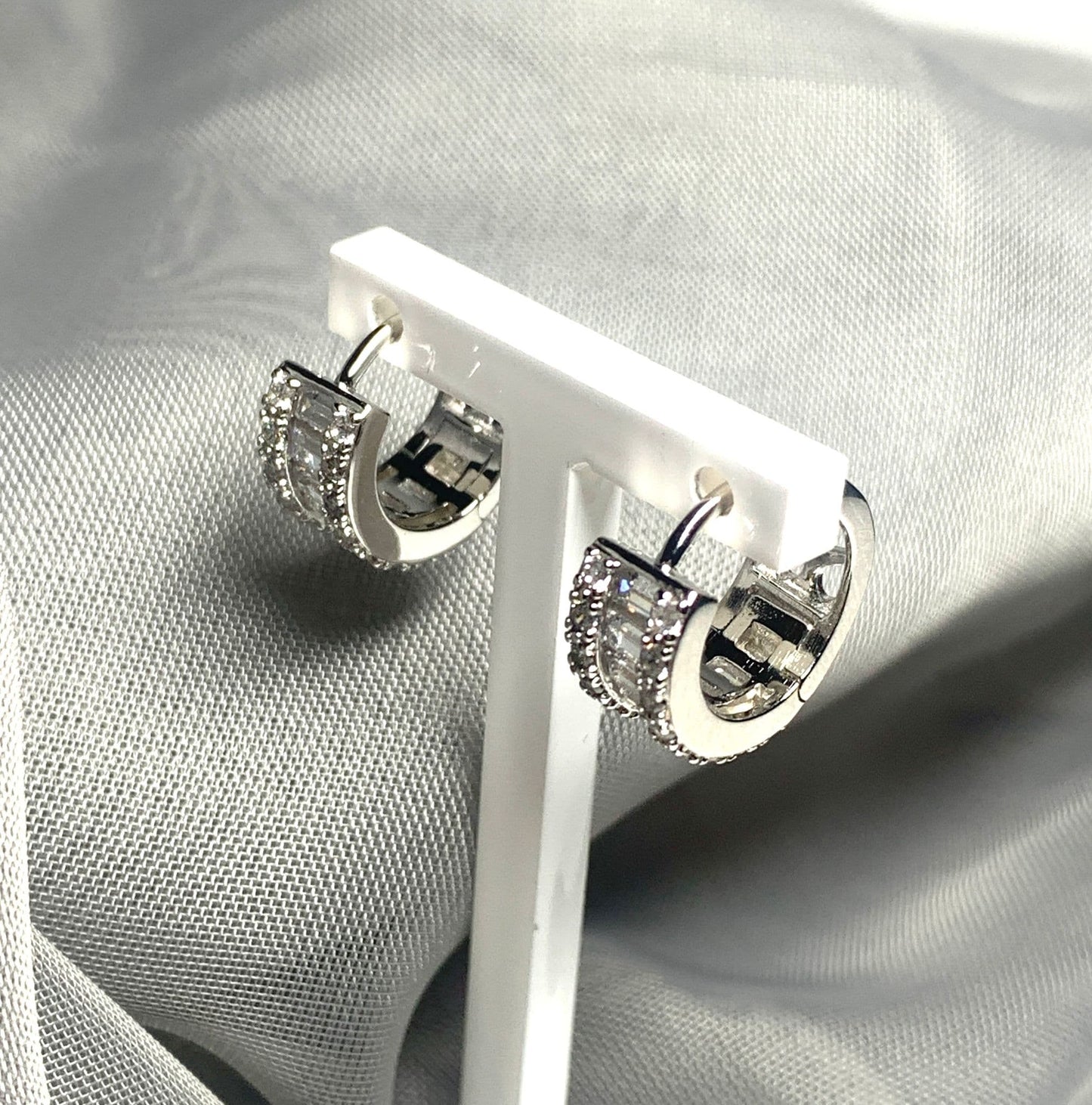 Huggies hoop sterling silver round earrings 14 mm