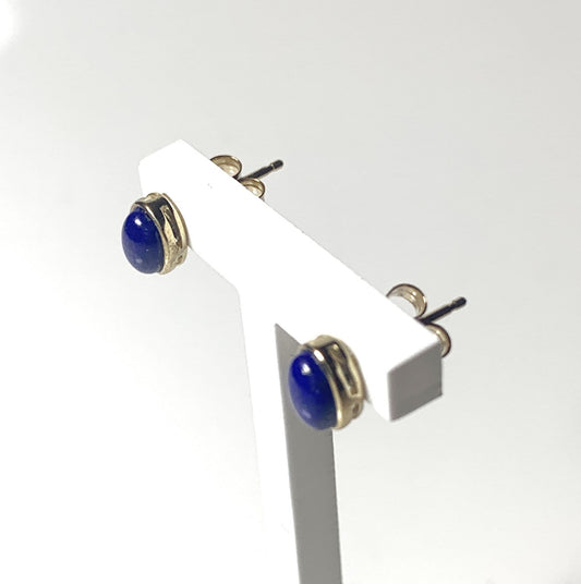 Lapis lazuli yellow gold oval stud earrings