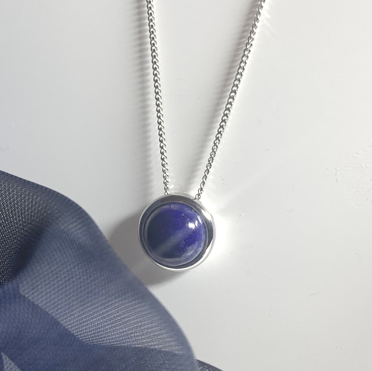 Large round blue lapis lazuli white gold necklace pendant