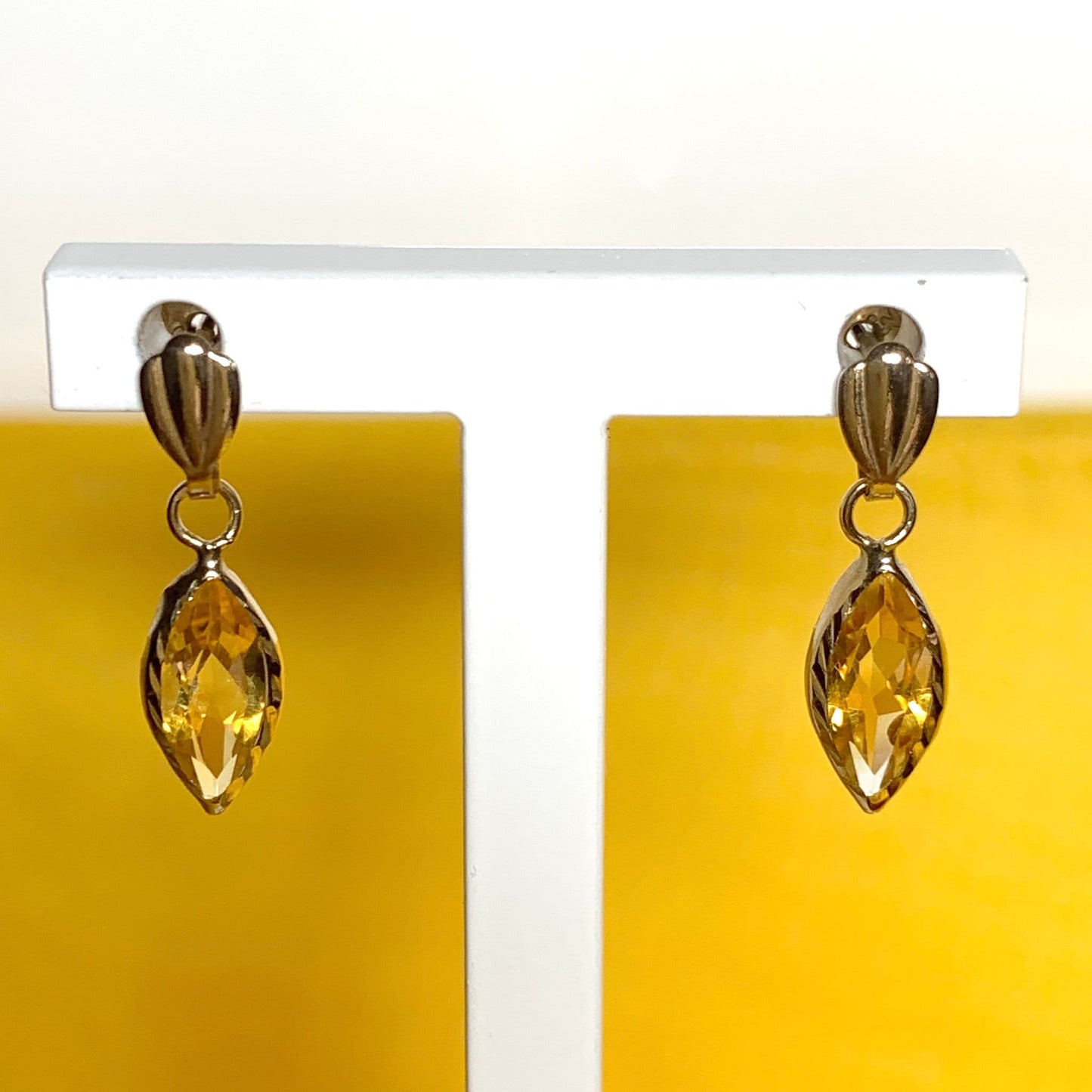 Marquise shaped citrine yellow gold earrings