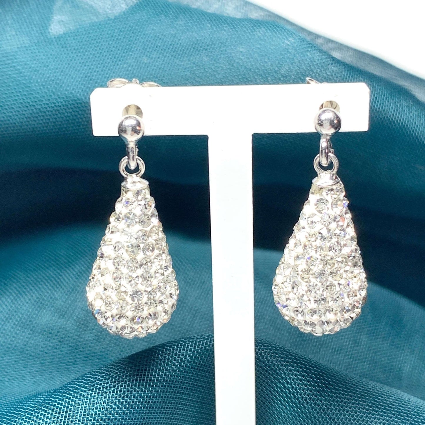 Not Tresor Paris white teardrop pear shaped drop earrings