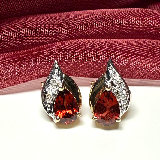 Real garnet and real diamond stud earrings pear shaped yellow gold teardrop